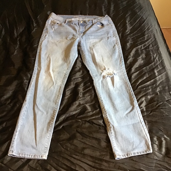 Light wash jeans - Picture 1 of 2
